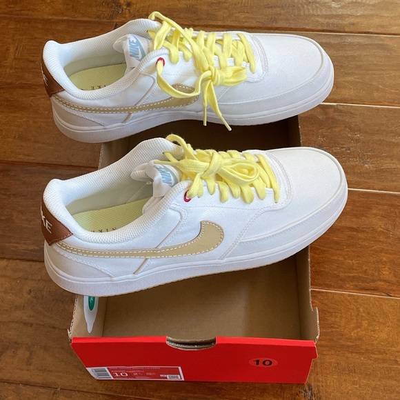 Brand New Nike US 10 EUR 44 Men’s Court Vision Low Canvas White Sesame Sneakers - Picture 4 of 16